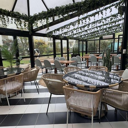 Ibis Styles Paris Hippodrome De Vincennes Hotel Жоанвил-льо-Пон Екстериор снимка