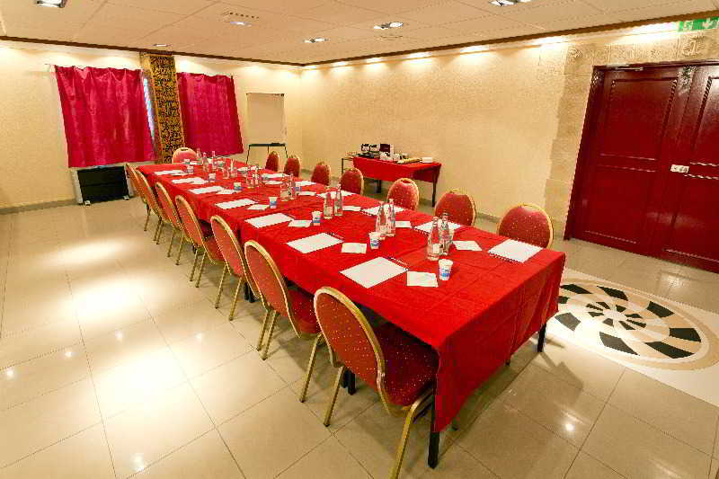 Ibis Styles Paris Hippodrome De Vincennes Hotel Жоанвил-льо-Пон Екстериор снимка