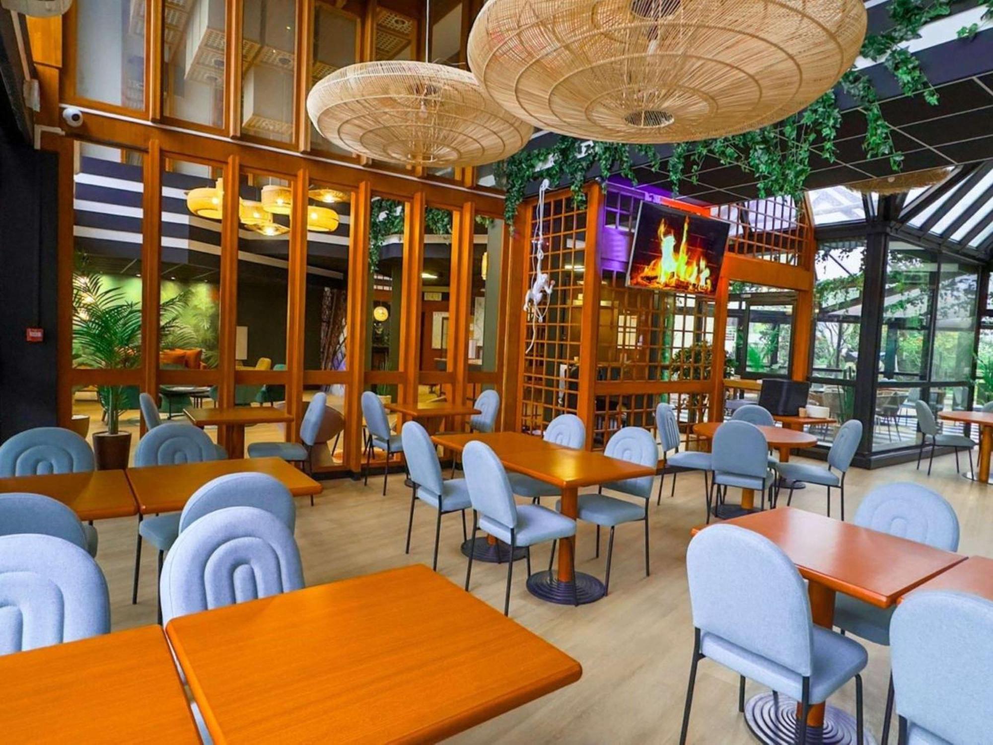 Ibis Styles Paris Hippodrome De Vincennes Hotel Жоанвил-льо-Пон Екстериор снимка