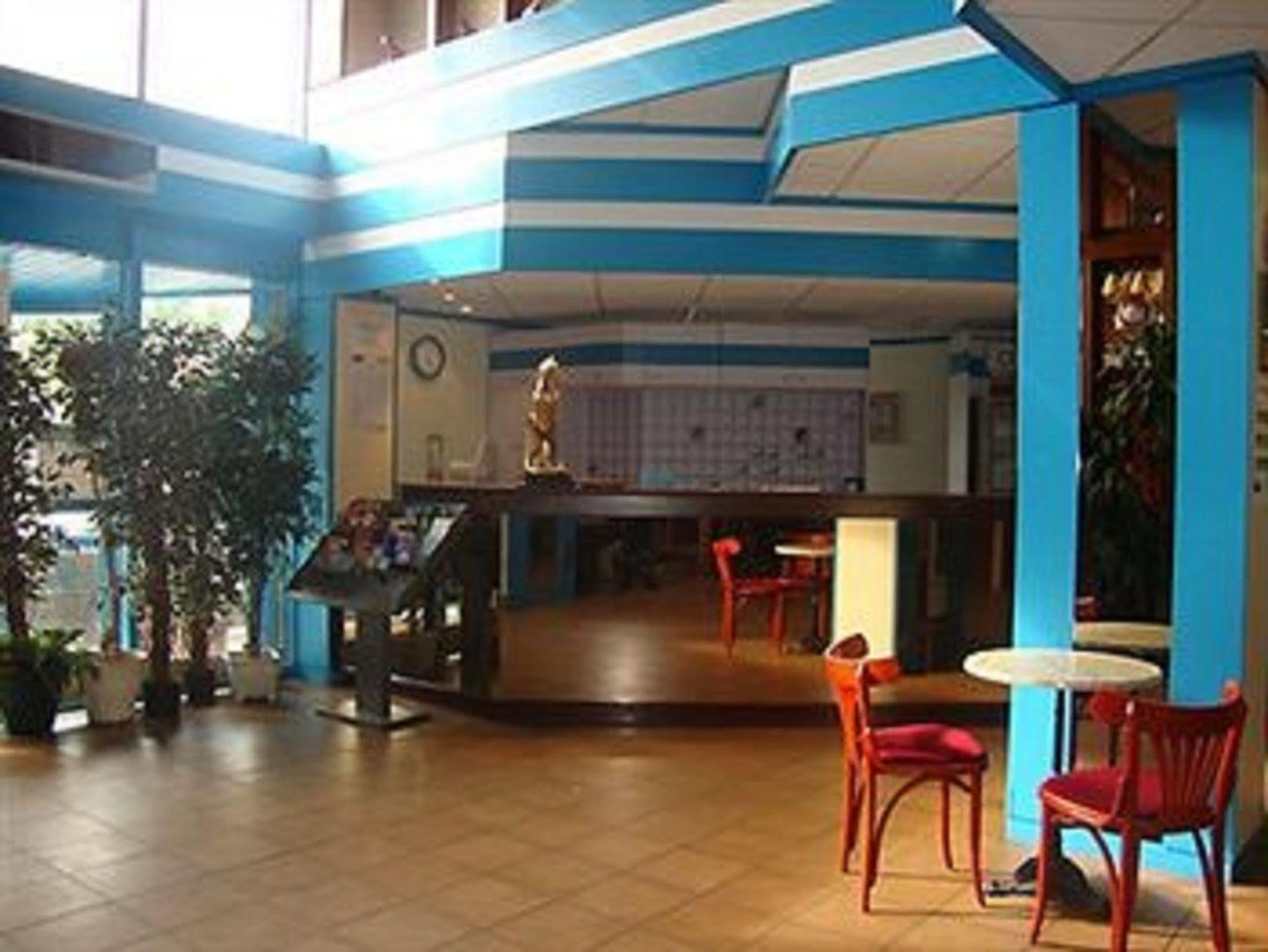 Ibis Styles Paris Hippodrome De Vincennes Hotel Жоанвил-льо-Пон Екстериор снимка